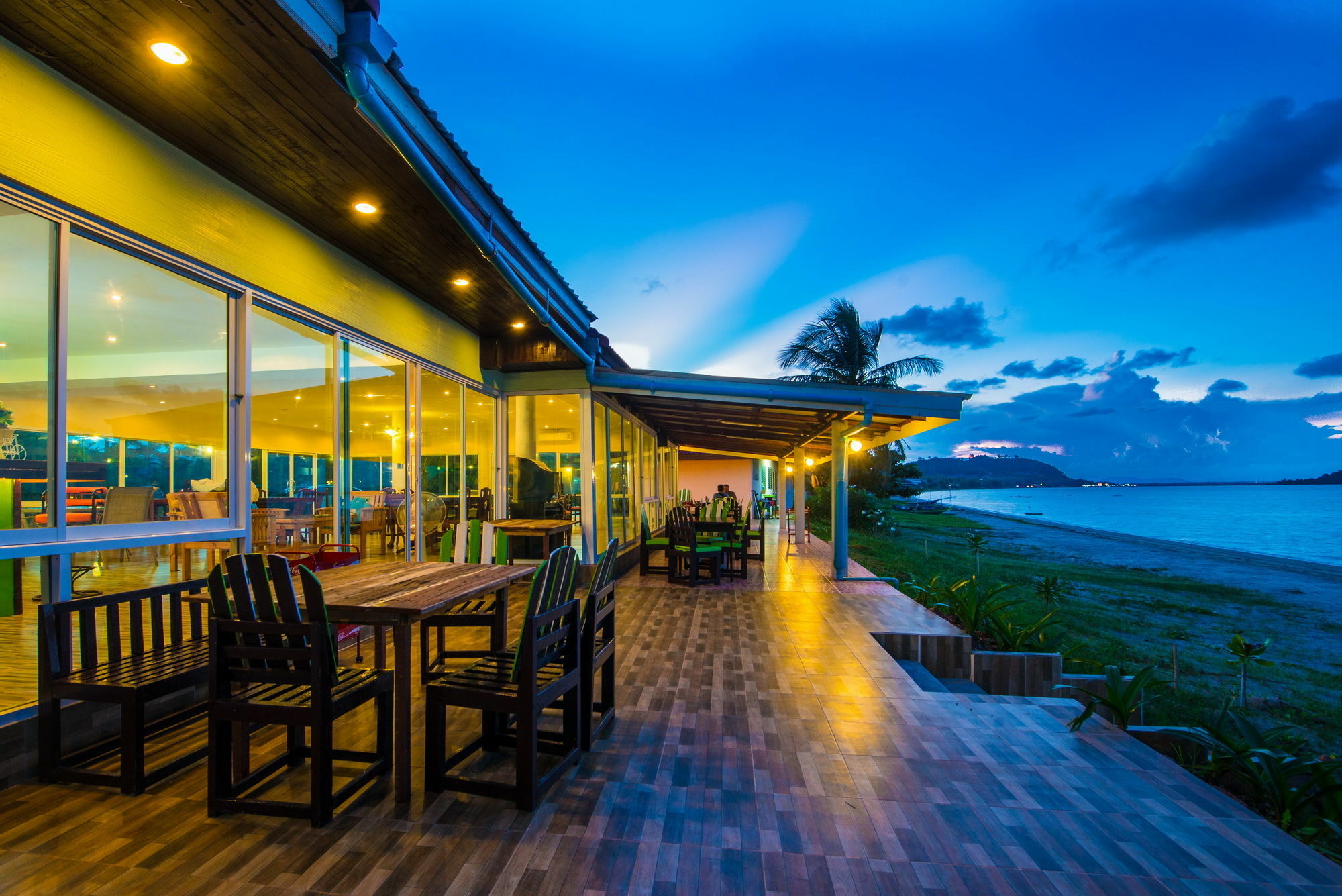 Star Light Beach Resort And Restaurant Чумфон Екстериор снимка